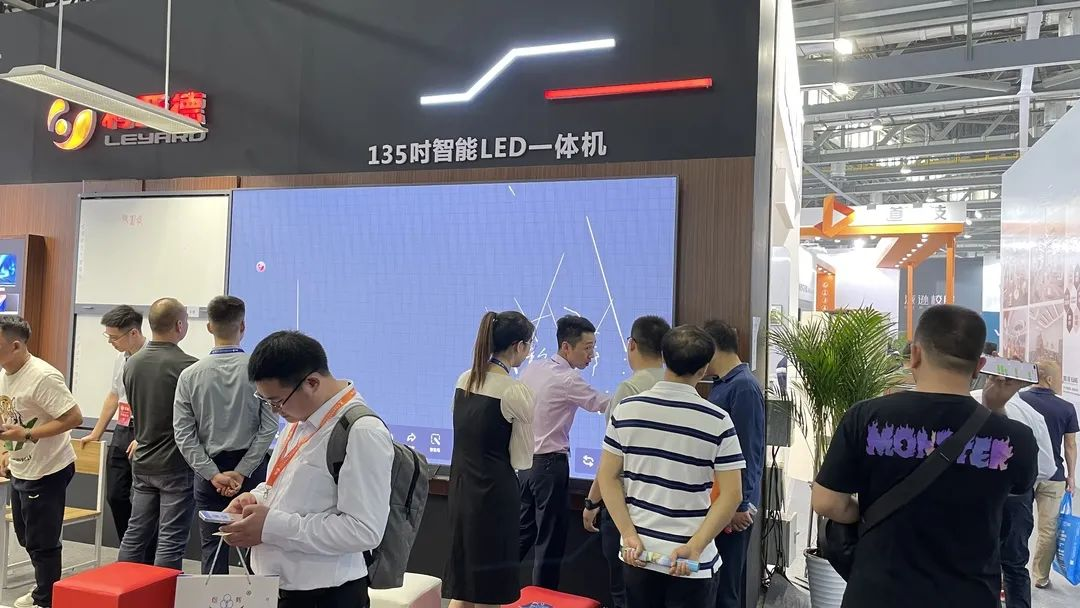 尊龙(中国)时凯教育新品及解决方案惊艳亮相81届教装展