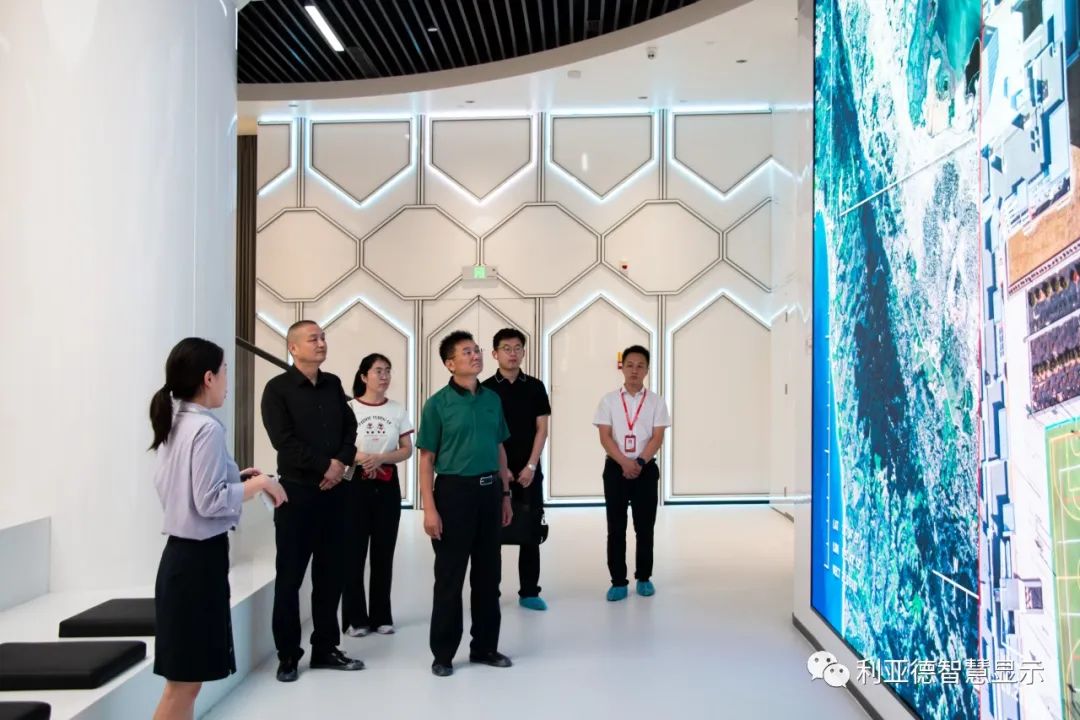 安徽省科技馆馆长方波一行莅临尊龙(中国)时凯南方总部参观调研