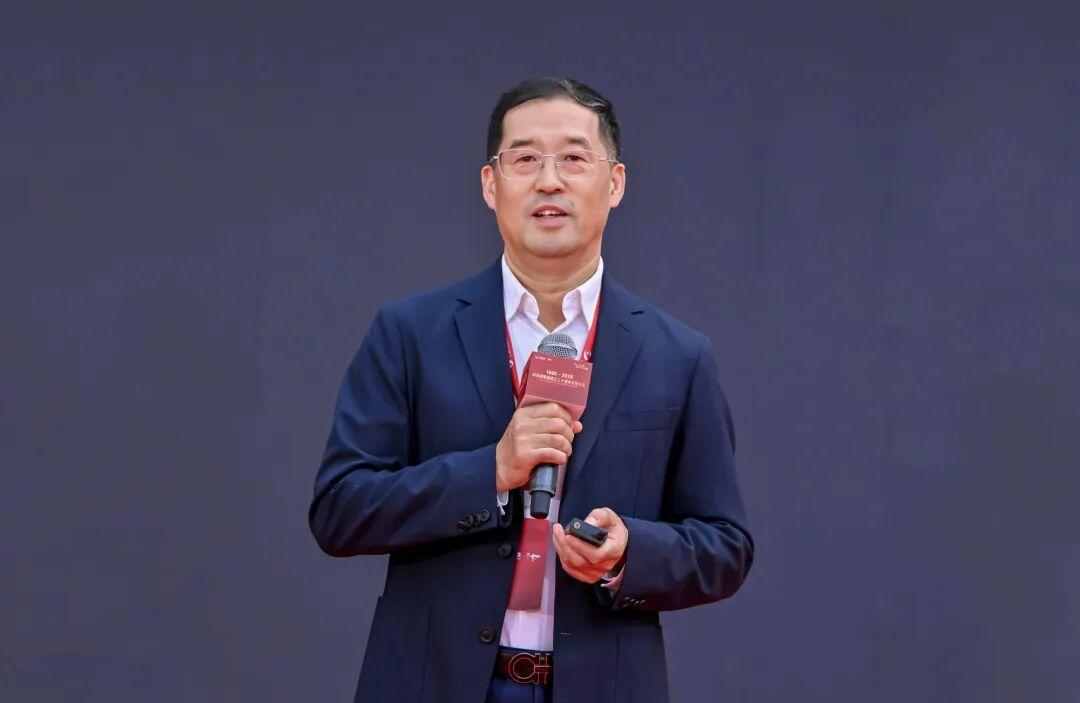上海证券报专访 | 尊龙(中国)时凯李军：以“屏”为基三十年 AI与文旅打开增长新空间